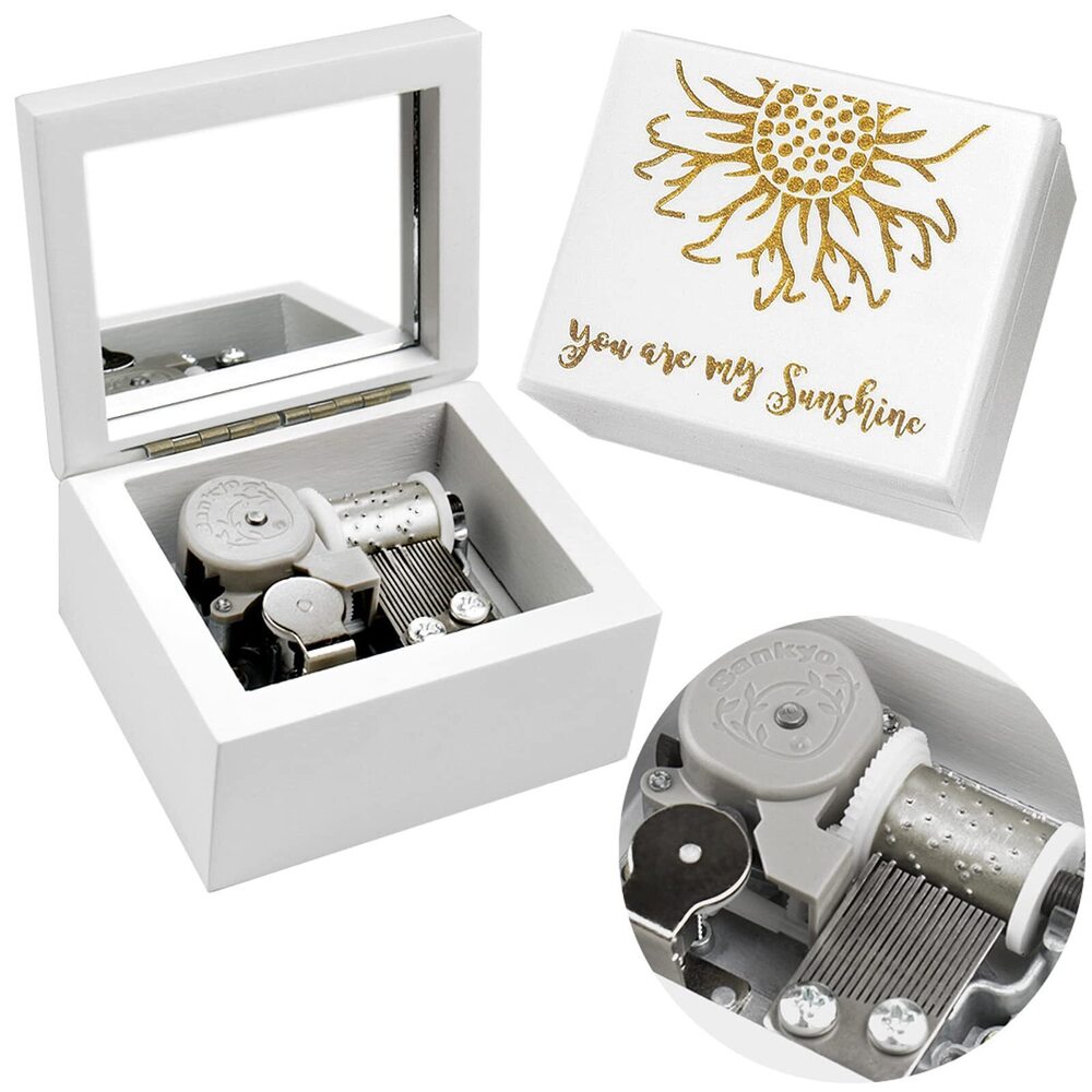 8152 Music Box Carved Wood Wind Up Musical Box Gift